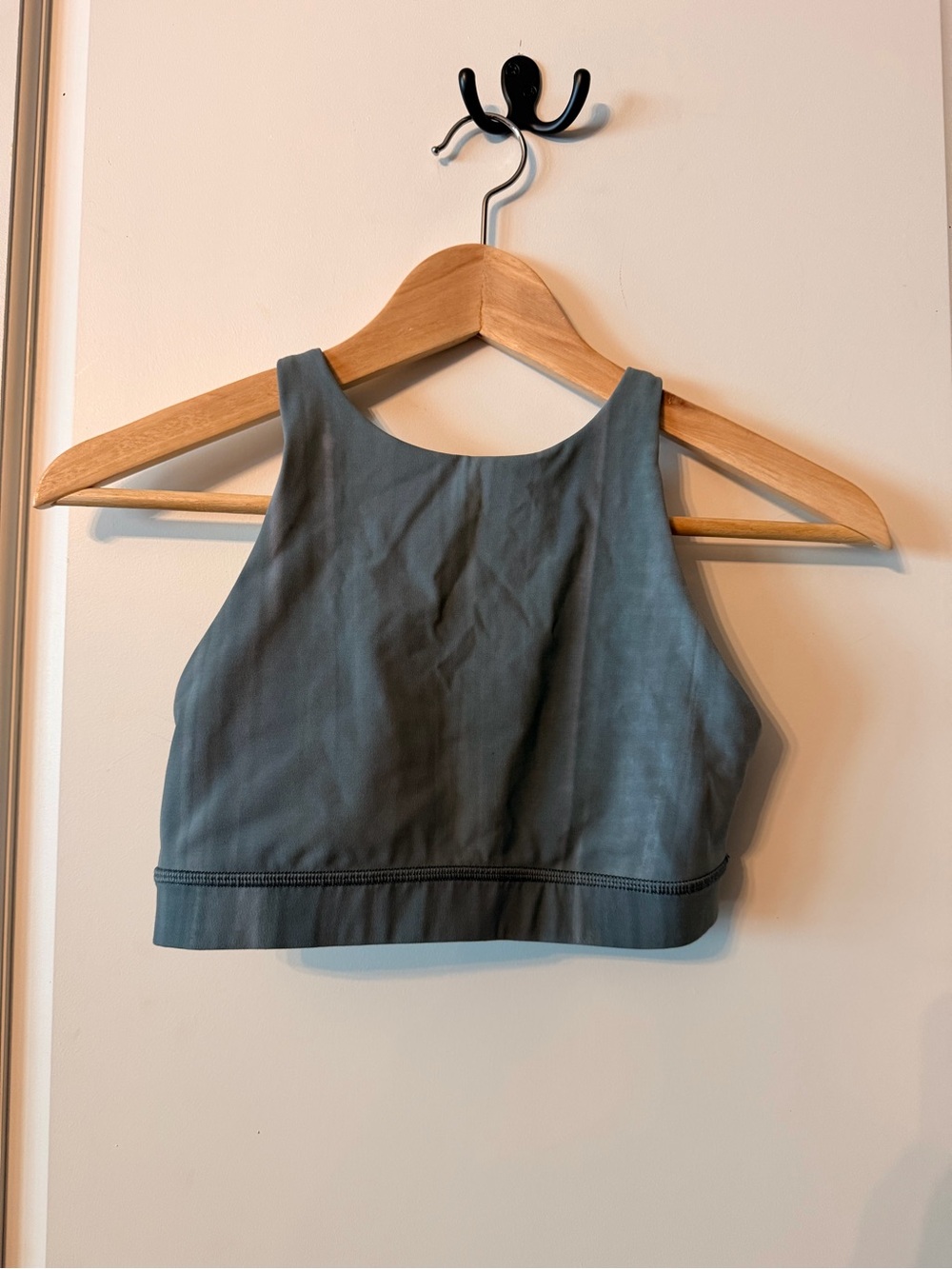 lululemon Energy High-Neck Longline Bra Grey Sage Size 4 - Picture 3 of 6